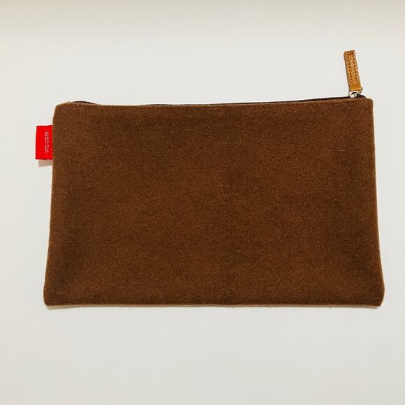 Viking Cruises Brown Travel Toiletry Bag Man Knows Little Runic Quote Wool Blend - Picture 2 of 4